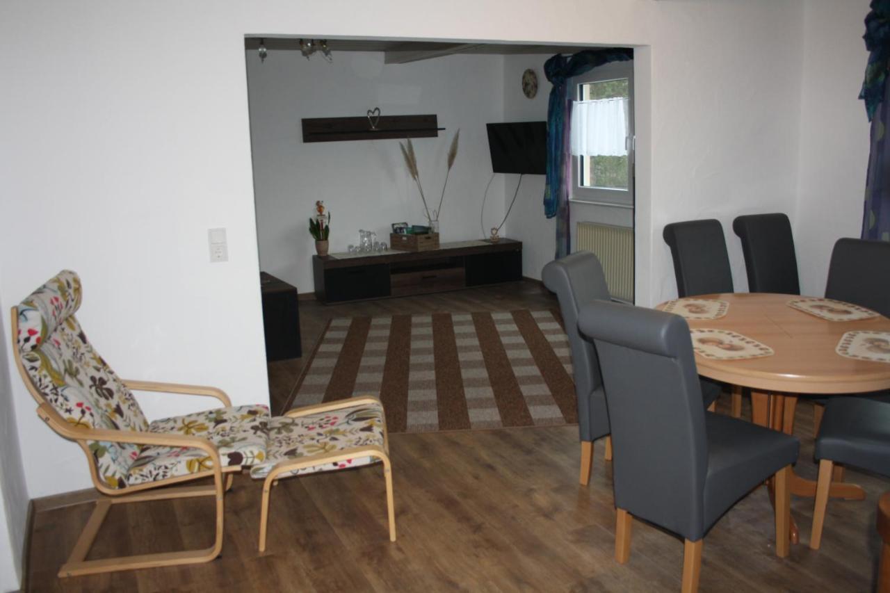 Chiaras Ferienwohnung Heusweiler Exteriör bild
