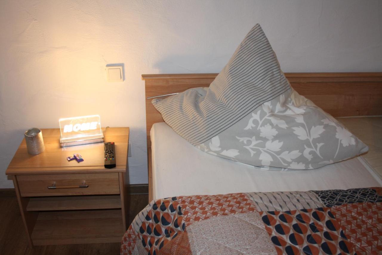 Chiaras Ferienwohnung Heusweiler Exteriör bild